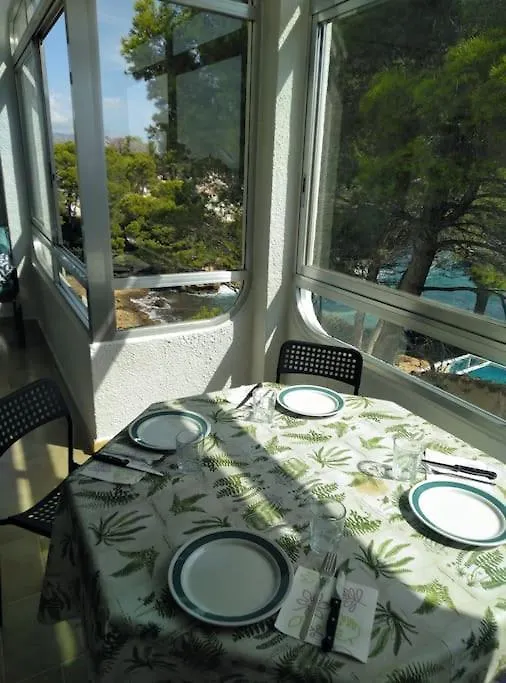 Apartamento La Caleta Les Tres Cales España